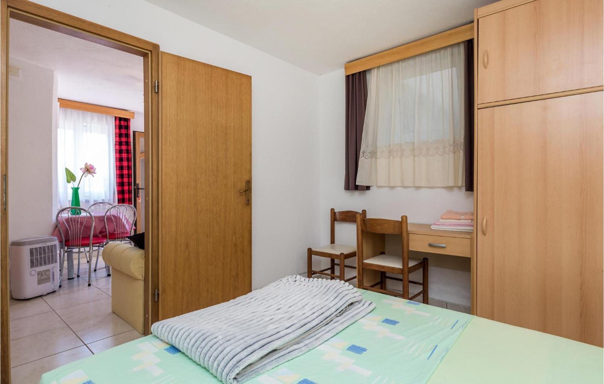 Beach Front Apartment In Punta Kriza With Kitchen ภายนอก รูปภาพ