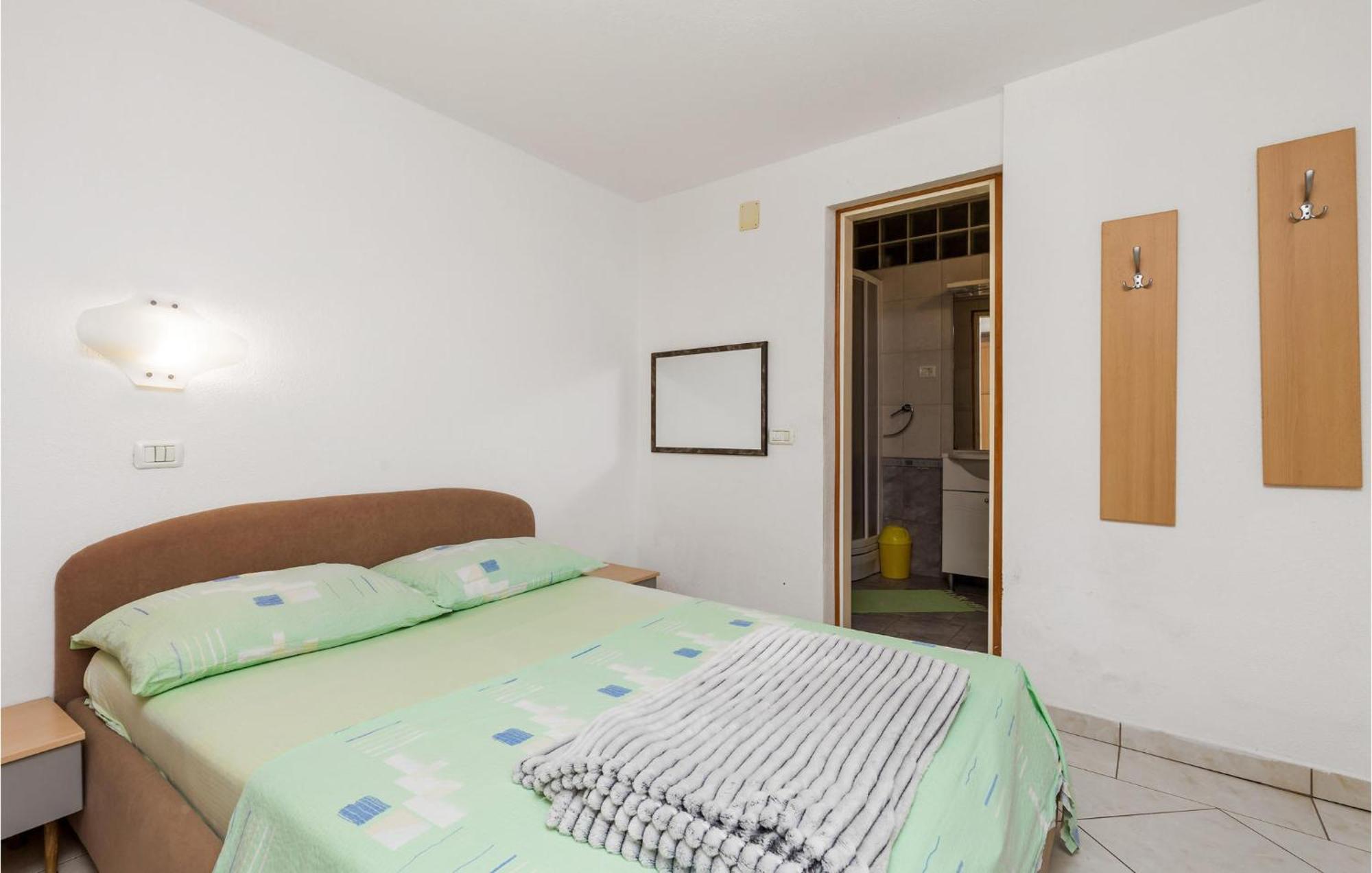 Beach Front Apartment In Punta Kriza With Kitchen ภายนอก รูปภาพ