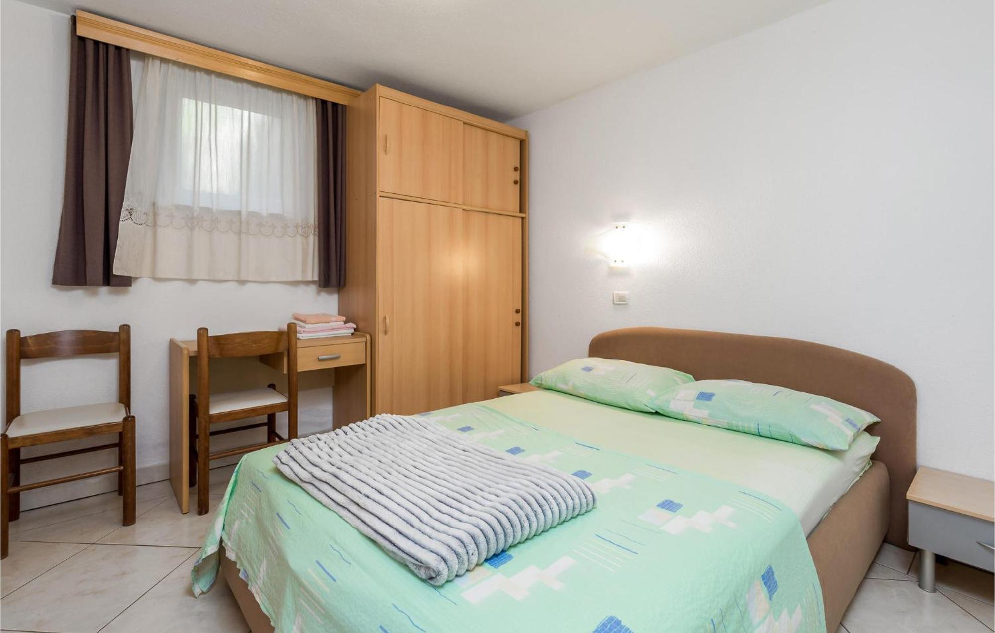 Beach Front Apartment In Punta Kriza With Kitchen ภายนอก รูปภาพ