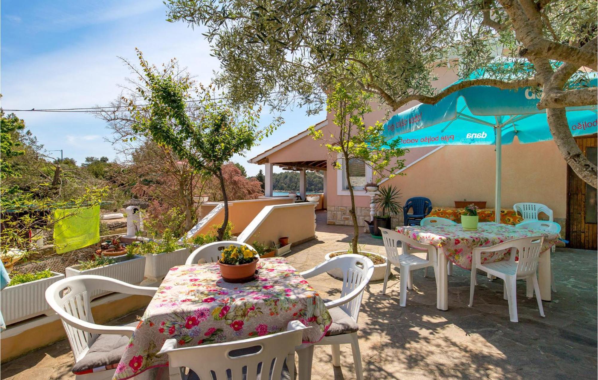 Beach Front Apartment In Punta Kriza With Kitchen ภายนอก รูปภาพ